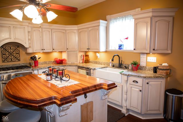 313 E Wabash Avenue, Crawfordsville, IN 47933