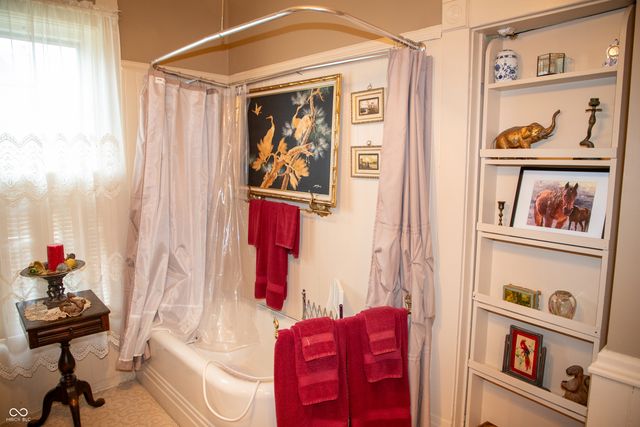 313 E Wabash Avenue, Crawfordsville, IN 47933