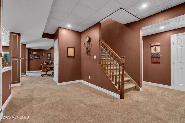 114 E Parsonage Way, Manalapan, NJ 07726