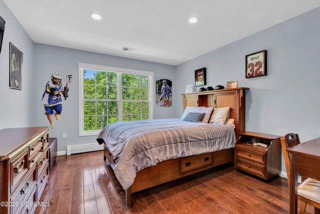 114 E Parsonage Way, Manalapan, NJ 07726
