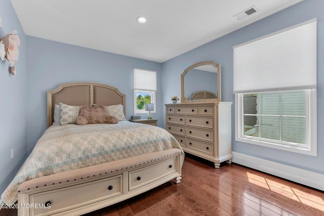 114 E Parsonage Way, Manalapan, NJ 07726