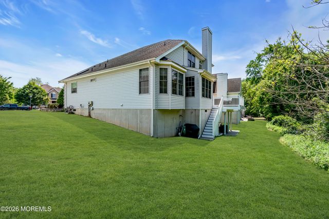 114 E Parsonage Way, Manalapan, NJ 07726