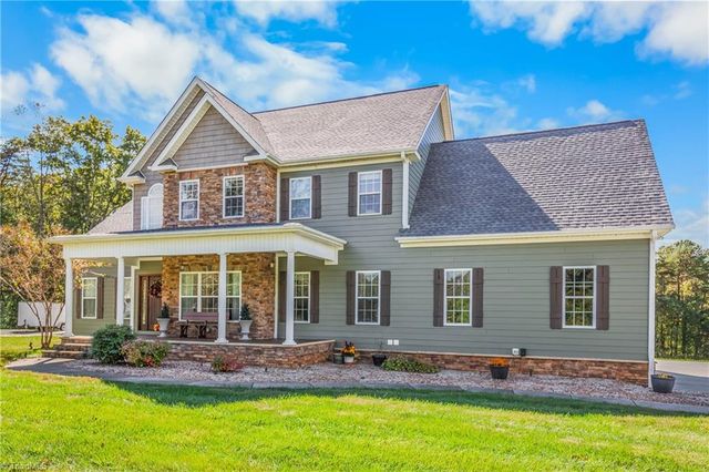 1105 Flippin Lane, King, NC 27021