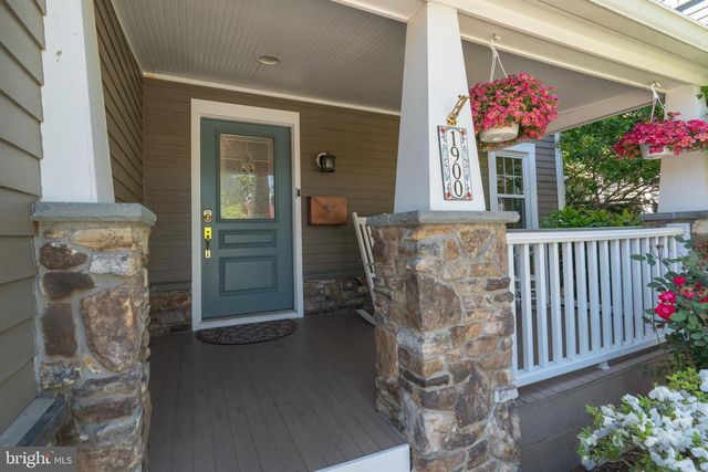 1900 N NELSON ST, Arlington, VA 22207