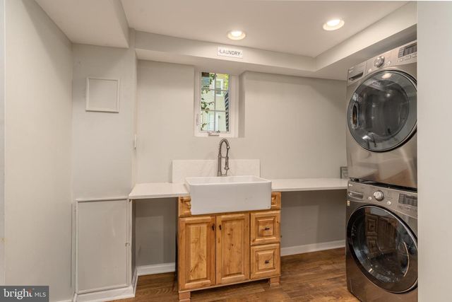 1900 N NELSON ST, Arlington, VA 22207