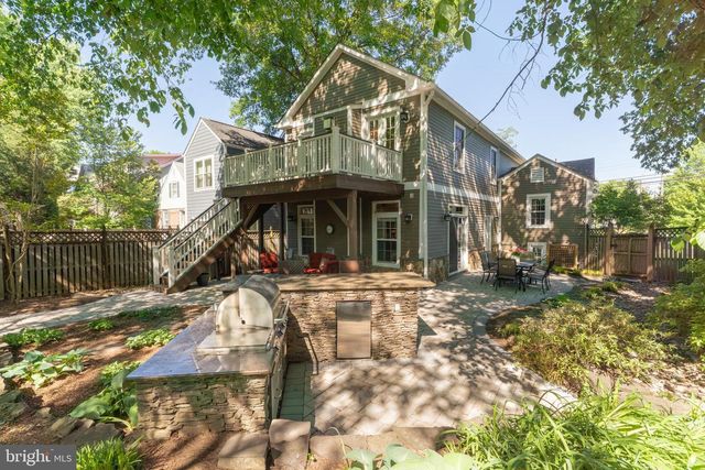 1900 N NELSON ST, Arlington, VA 22207
