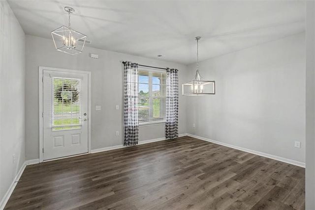 212 Mcginnis Circle, Calhoun, GA 30701