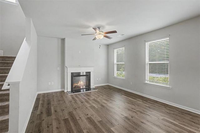 212 Mcginnis Circle, Calhoun, GA 30701
