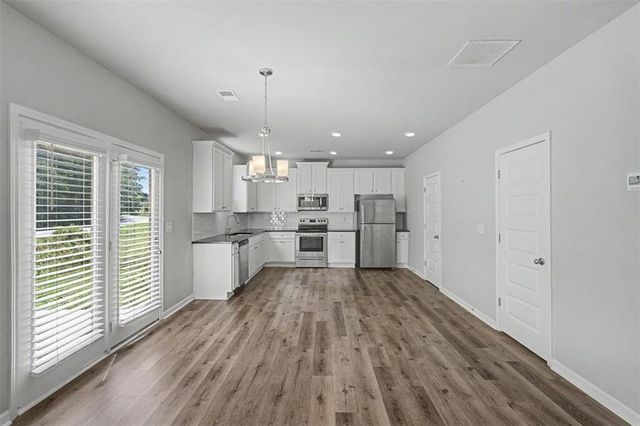 212 Mcginnis Circle, Calhoun, GA 30701