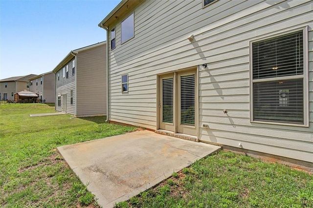 212 Mcginnis Circle, Calhoun, GA 30701
