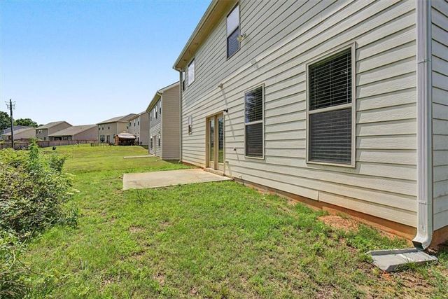 212 Mcginnis Circle, Calhoun, GA 30701