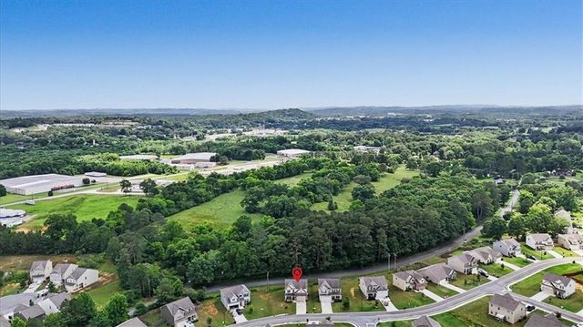 212 Mcginnis Circle, Calhoun, GA 30701