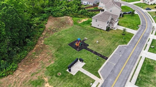 212 Mcginnis Circle, Calhoun, GA 30701