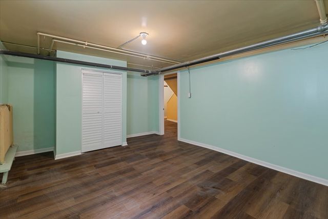 6515 N MAPLEWOOD Avenue, Chicago, IL 60645