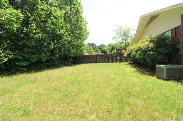 8012 Tam Oshanter Drive, Greensboro, NC 27409