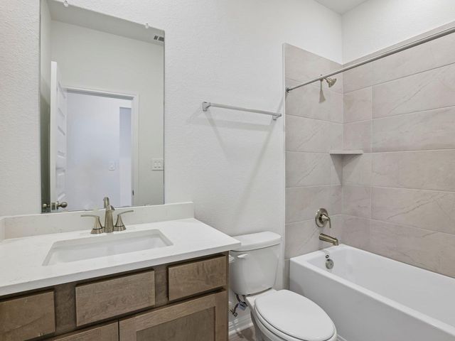 808 Loriner WAY, Liberty Hill, TX 78642