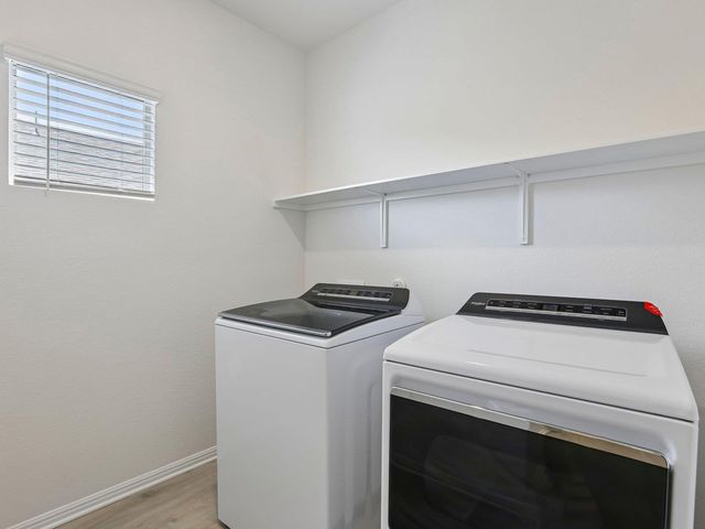 808 Loriner WAY, Liberty Hill, TX 78642