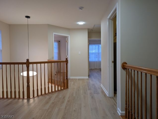 18 Scarlet Oak Dr, Montgomery Twp., NJ 08540