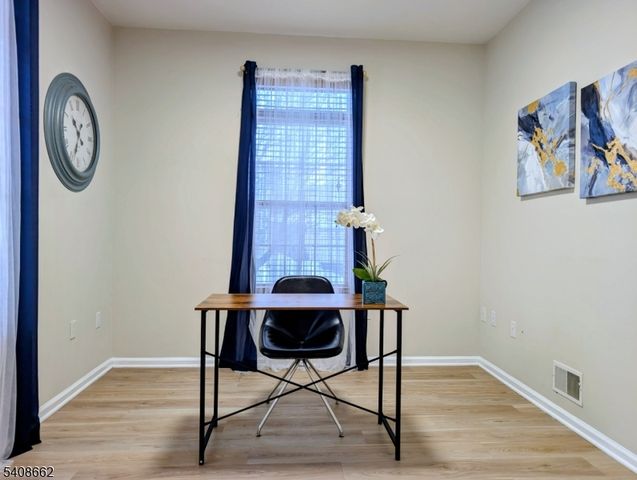 18 Scarlet Oak Dr, Montgomery Twp., NJ 08540