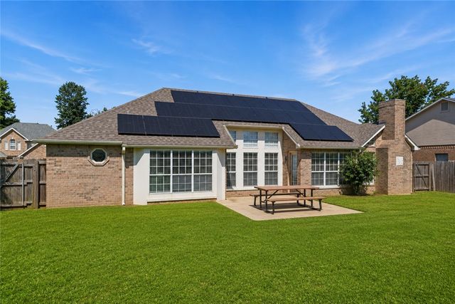 907 Quail Terrace, Rogers, AR 72756