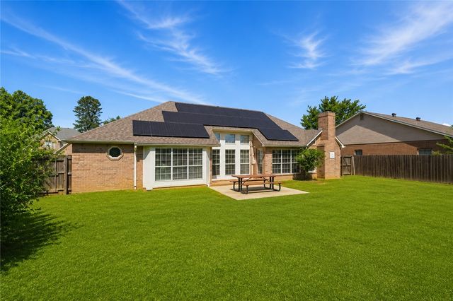907 Quail Terrace, Rogers, AR 72756