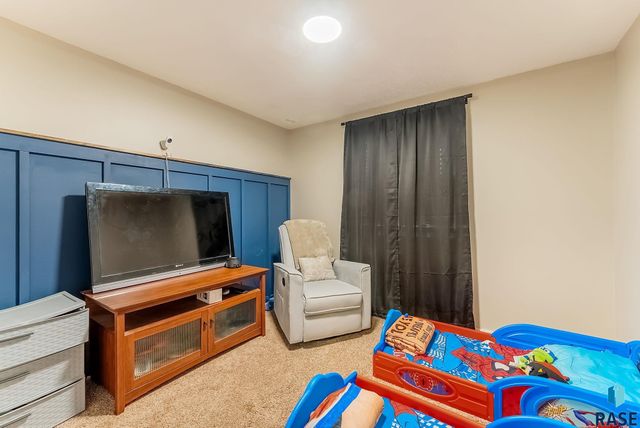 3917 E Claudette Dr Drive, Sioux Falls, SD 57103