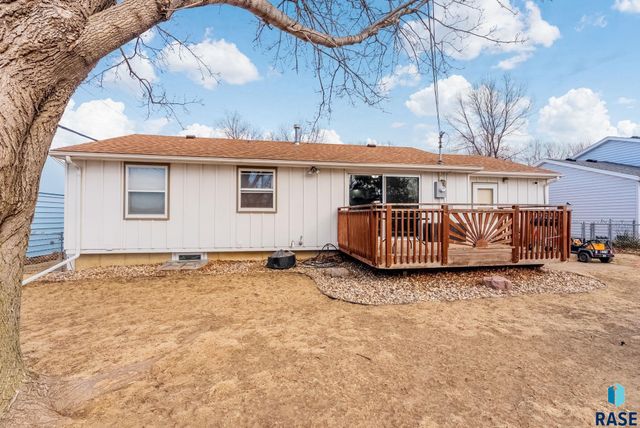 3917 E Claudette Dr Drive, Sioux Falls, SD 57103