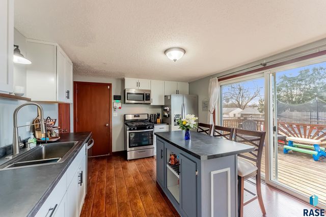 3917 E Claudette Dr Drive, Sioux Falls, SD 57103