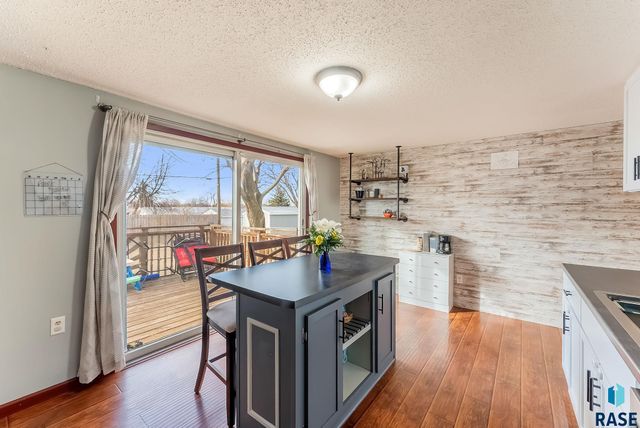 3917 E Claudette Dr Drive, Sioux Falls, SD 57103