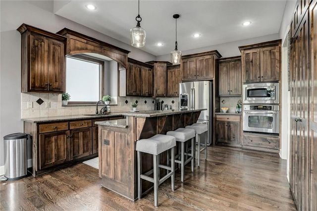 10941 S Barth Road, Olathe, KS 66061