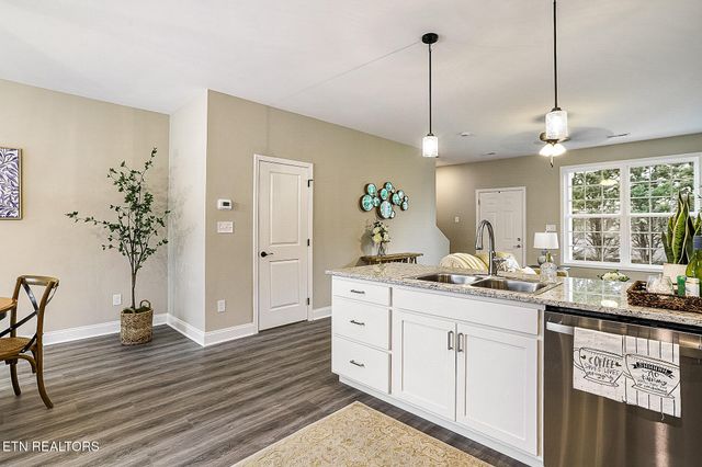 481 Broome Rd Apt 208, Knoxville, TN 37909