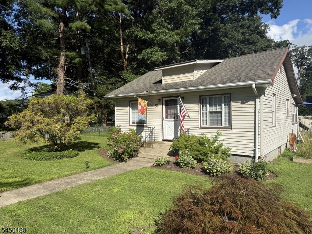 51 Lakeview Ave, Ringwood Boro, NJ 07456 — photo 2