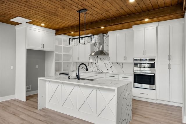 415 Tiger Lane, Westminster, SC 29693