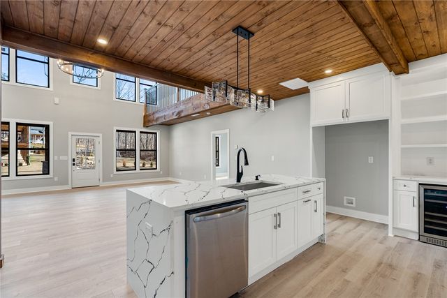 415 Tiger Lane, Westminster, SC 29693