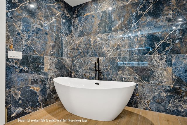 415 Tiger Lane, Westminster, SC 29693