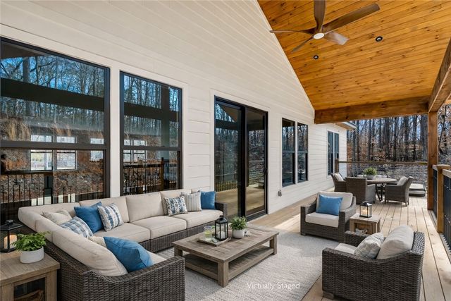 415 Tiger Lane, Westminster, SC 29693