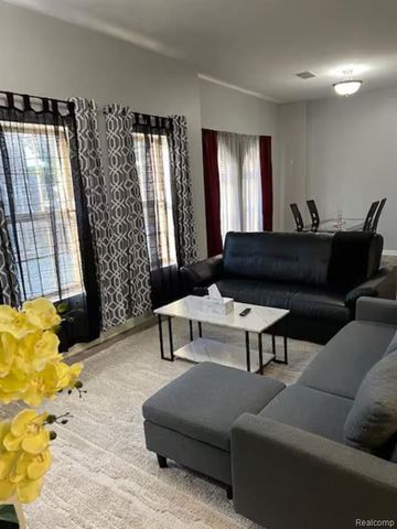 1008 S Military Street, Dearborn, MI 48124