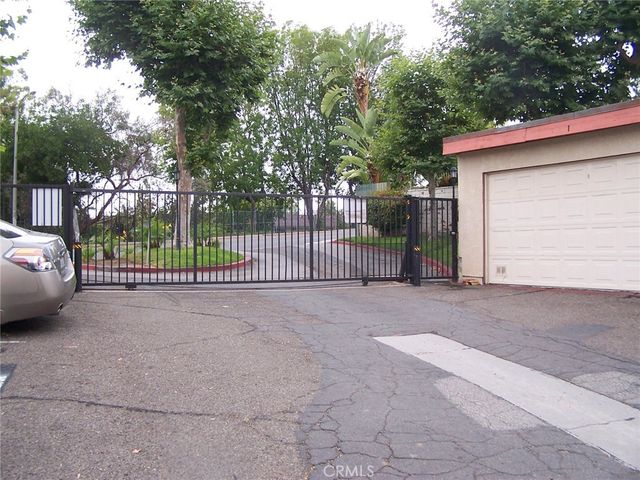 1048 S Idaho 8, La Habra, CA 90631