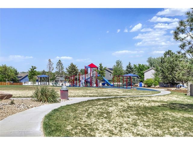 654 Foxtail Way, Windsor, CO 80550