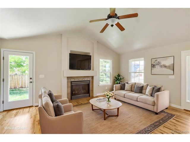 654 Foxtail Way, Windsor, CO 80550
