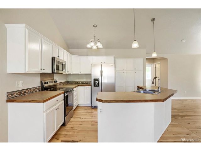 654 Foxtail Way, Windsor, CO 80550