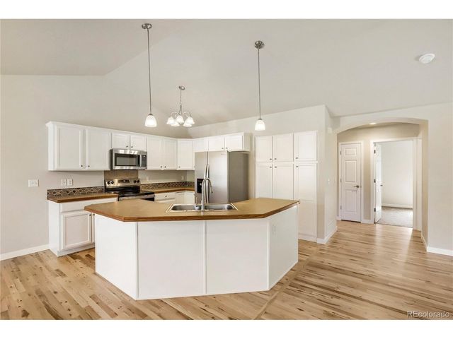 654 Foxtail Way, Windsor, CO 80550