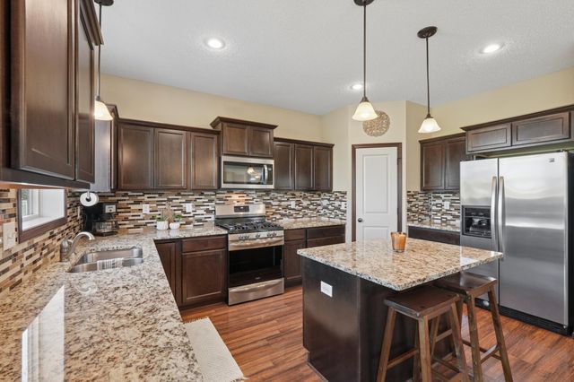 19315 Claremont Drive, Farmington, MN 55024