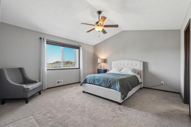 19315 Claremont Drive, Farmington, MN 55024