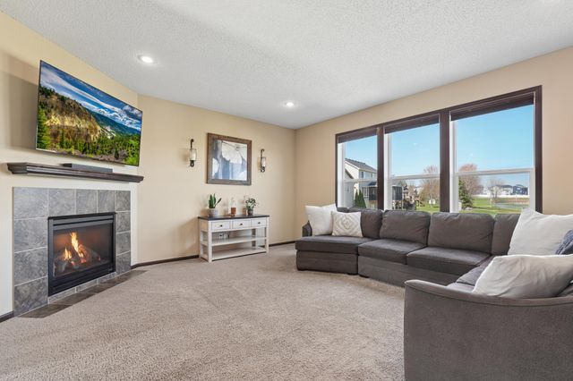 19315 Claremont Drive, Farmington, MN 55024