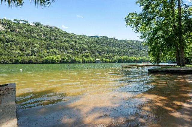 2413 S Bahama RD, Austin, TX 78733