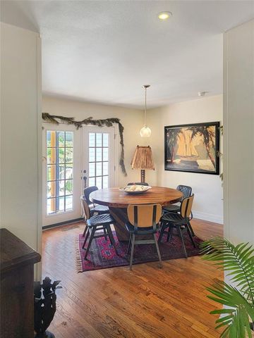 2413 S Bahama RD, Austin, TX 78733