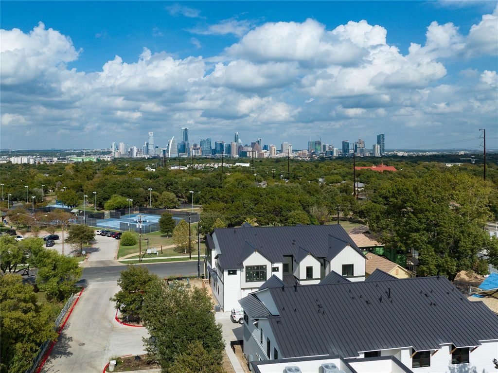 2707 Dulce LN 15, Austin, TX 78704