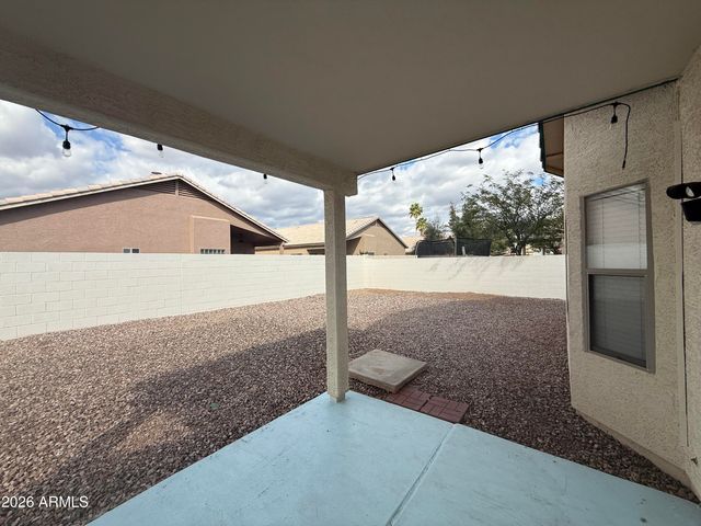 8136 W LAUREL Lane, Peoria, AZ 85345