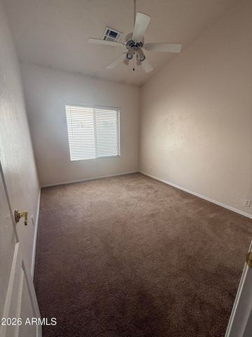 8136 W LAUREL Lane, Peoria, AZ 85345